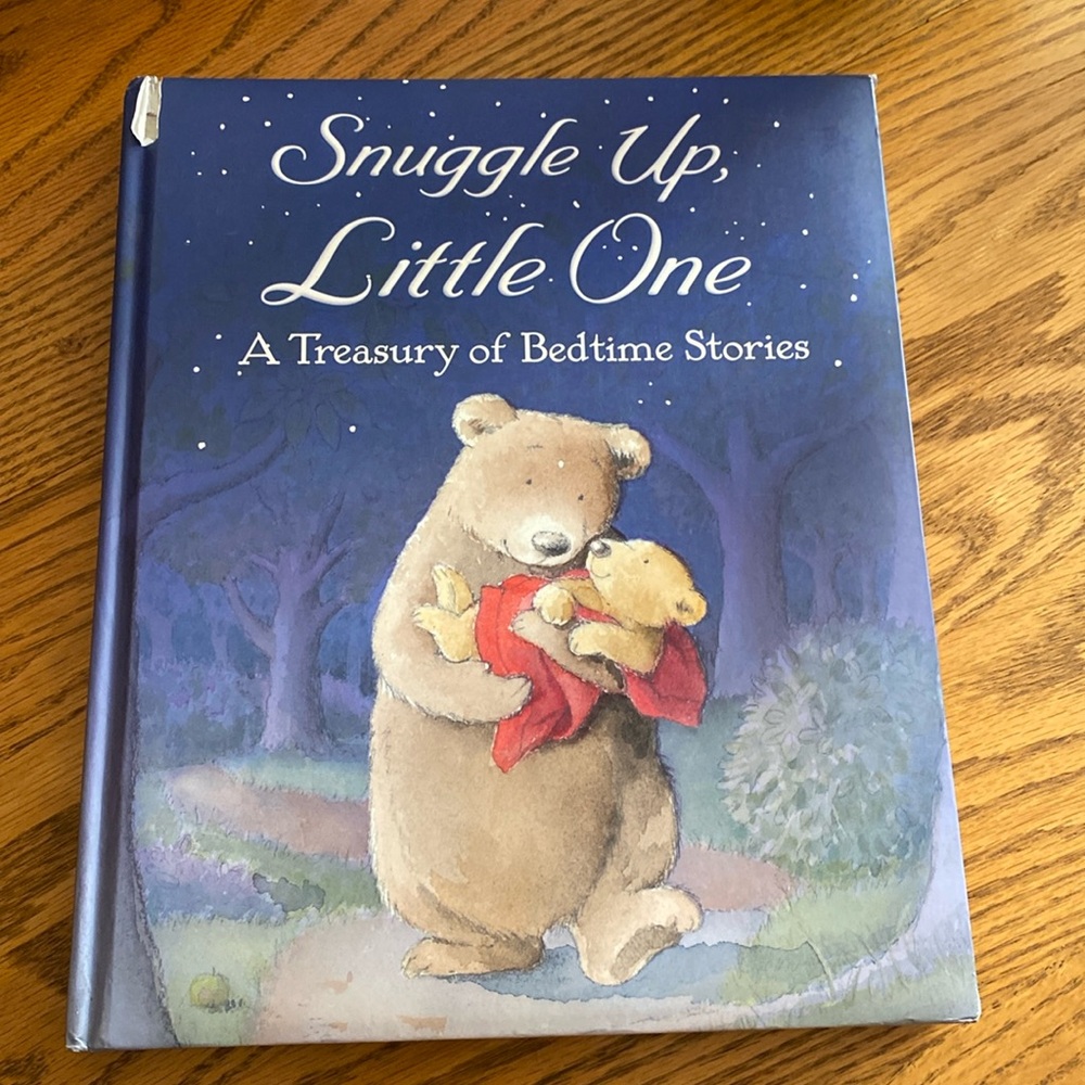 Snuggle Up, Little One: A Treasury of Bedtime Stories